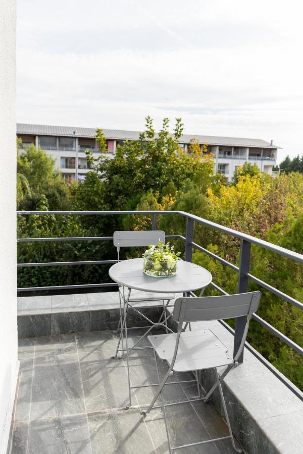 Studio 8 I One Bedroom Apartment I Airport I Therme Otopeni Ngoại thất bức ảnh