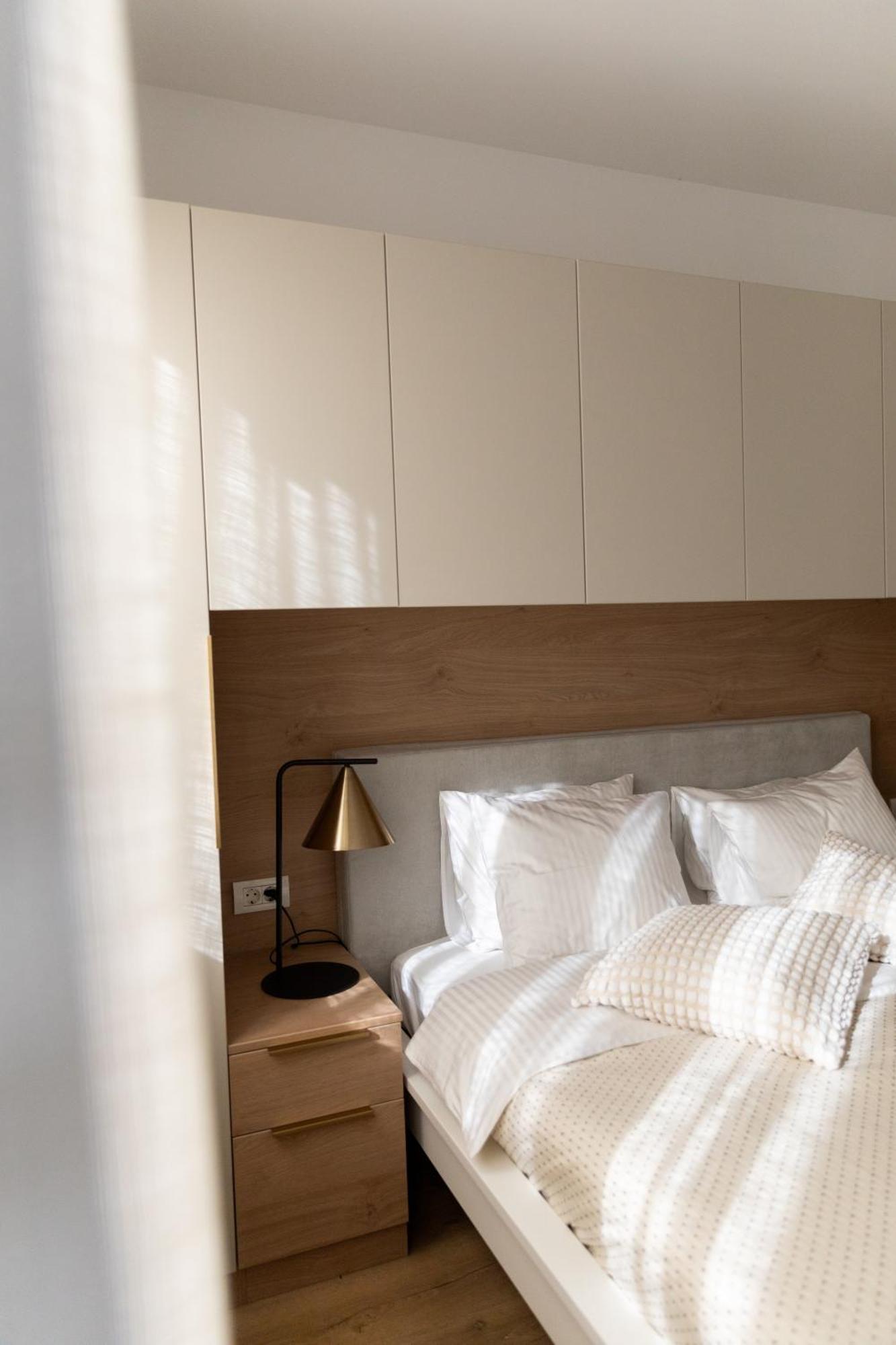 Studio 8 I One Bedroom Apartment I Airport I Therme Otopeni Ngoại thất bức ảnh