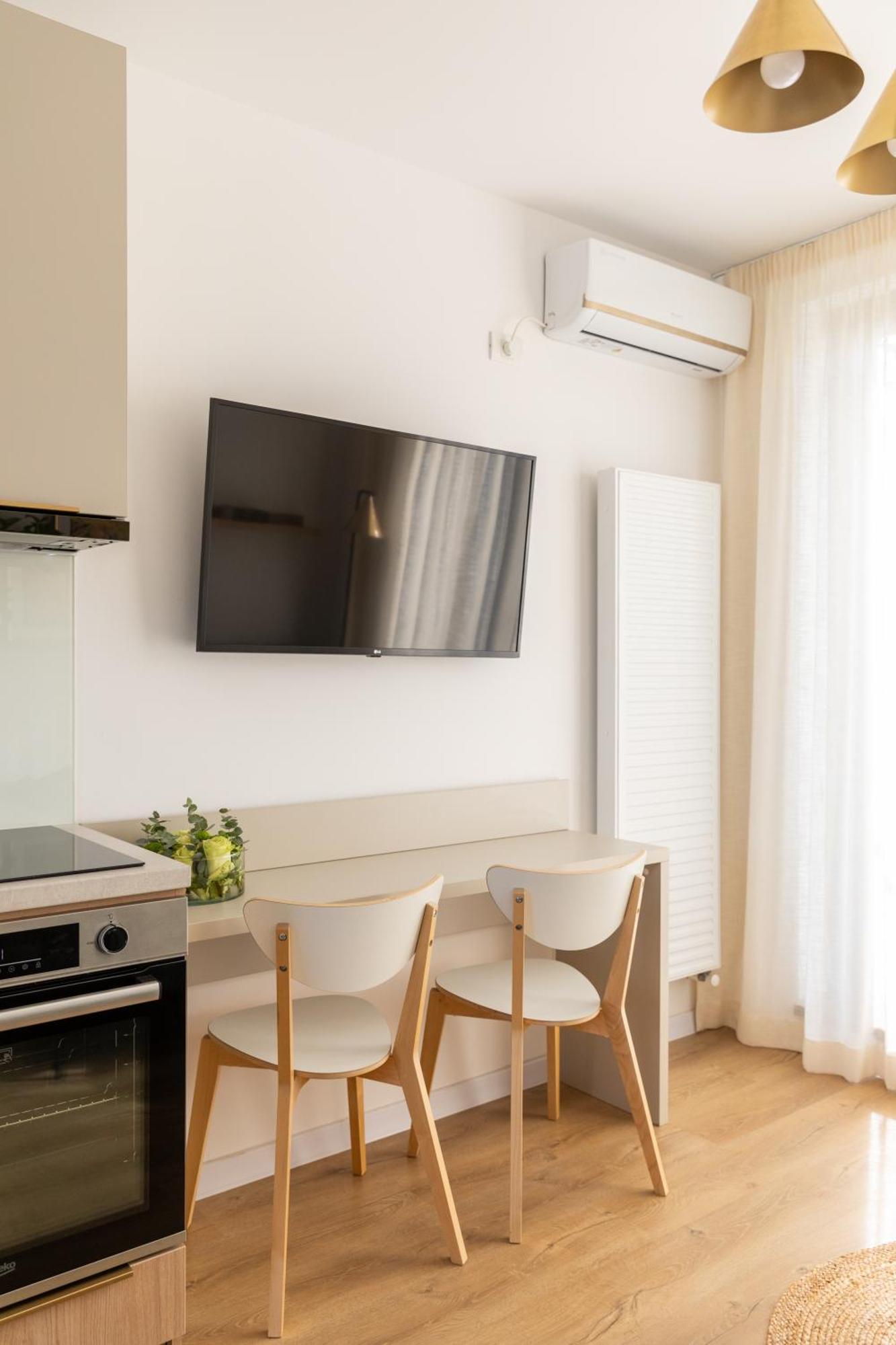 Studio 8 I One Bedroom Apartment I Airport I Therme Otopeni Ngoại thất bức ảnh