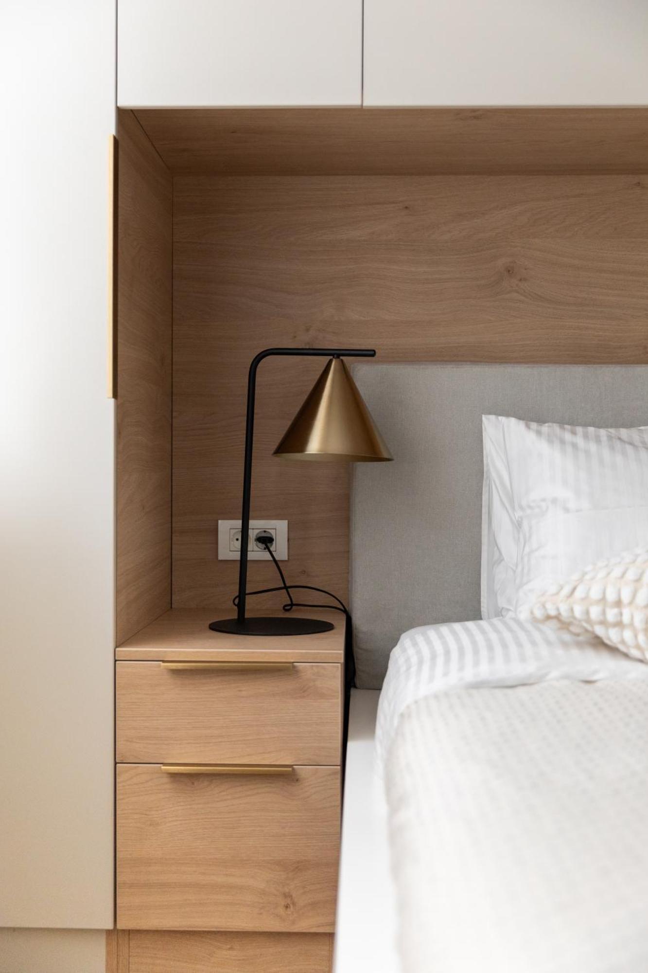 Studio 8 I One Bedroom Apartment I Airport I Therme Otopeni Ngoại thất bức ảnh
